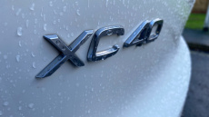 Volvo Xc40 2.0 B4P R DESIGN 5dr Auto Petrol Estate